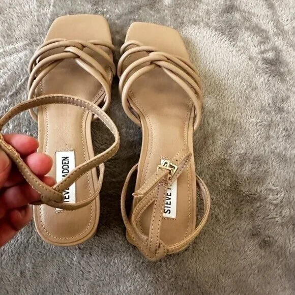 Steve Madden Abigail Square Toe Nude Strappy Sandals 7.5. Shoes Tan Block Heel - Picture 6 of 6